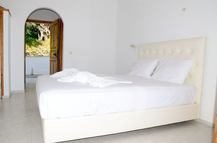 Imagen general del Hotel Mare Blu, Agia Kyriaki. Foto 14