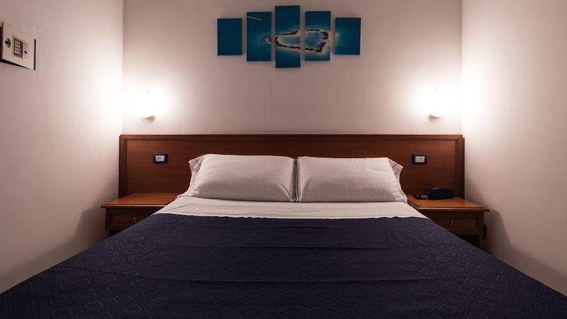 Imagen de la habitación del Hotel Mare Blu, Pineto. Foto 9