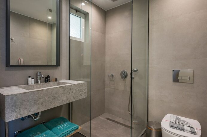 Imagen de la habitación del Hotel Mare Blue and Suites. Foto 17