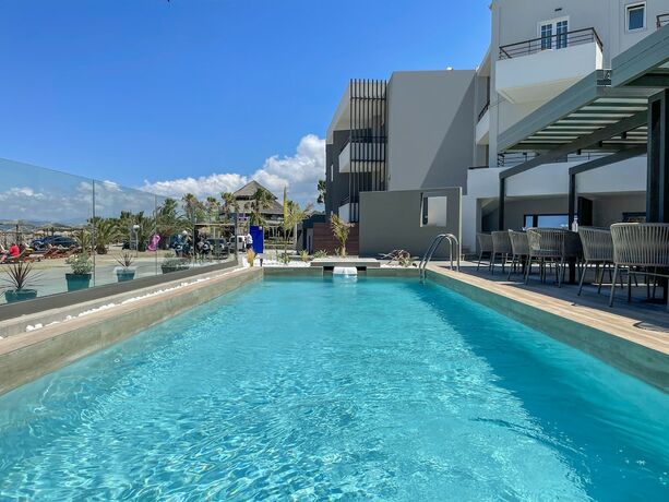 Imagen general del Hotel Mare Blue and Suites. Foto 7
