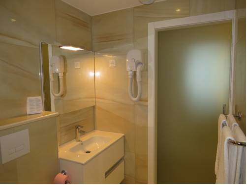 Imagen de la habitación del Hotel Mare E Monti. Foto 6