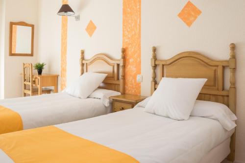 Imagen de la habitación del Hotel Mare Estepona. Foto 7