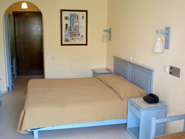 Imagen general del Hotel Mare Monte Beach Hotel. Foto 7