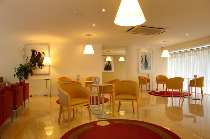 Imagen de los interiores del Hotel Mare, NAZARE. Foto 12