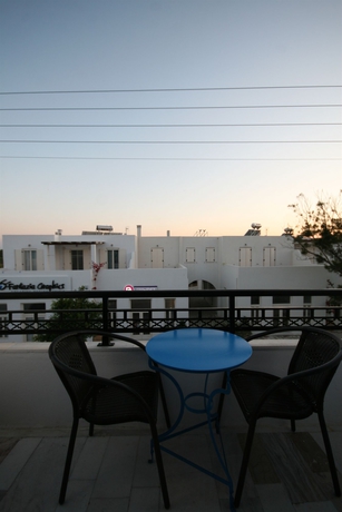 Imagen de los exteriores del Hotel Mare Naxia. Foto 8