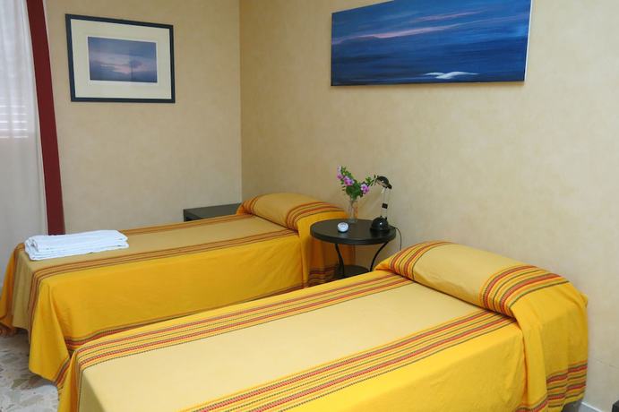 Imagen de la habitación del Hotel Mare Nostrum Petit H&ocirc;tel. Foto 5