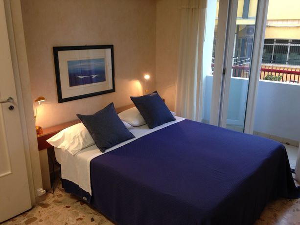 Imagen de la habitación del Hotel Mare Nostrum Petit H&ocirc;tel. Foto 10