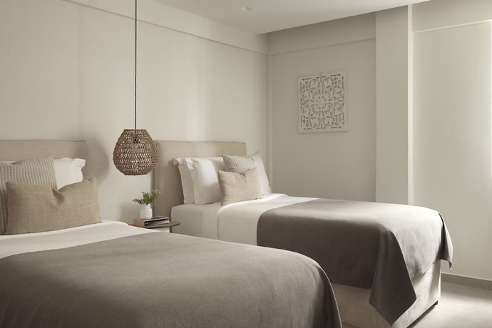 Imagen de la habitación del Hotel Mare Paphos. Foto 6
