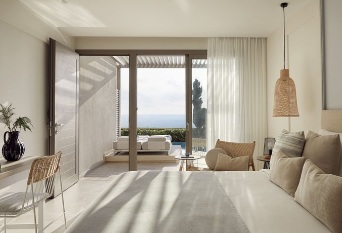 Imagen de la habitación del Hotel Mare Paphos. Foto 18