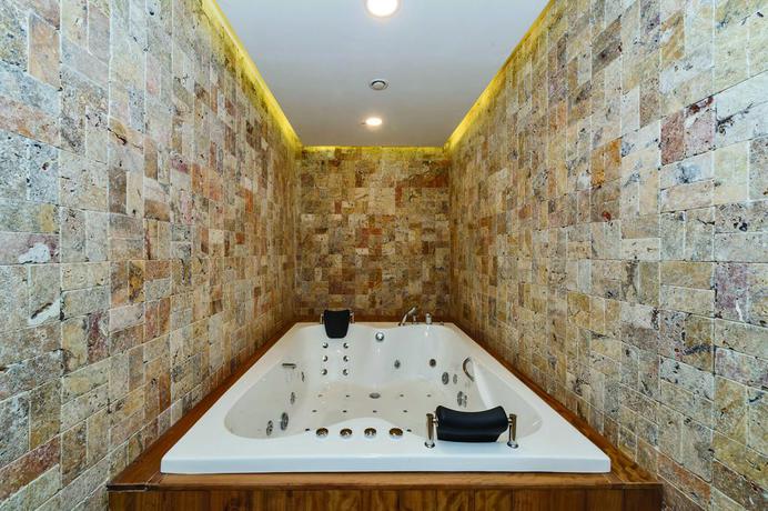 Imagen de los interiores del Hotel Mare Park. Foto 6