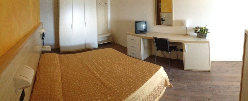 Imagen de la habitación del Hotel Mare, Pesaro. Foto 11