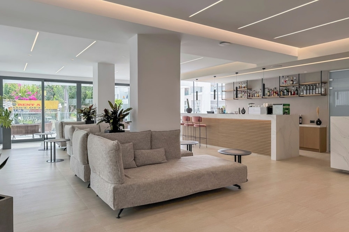 Imagen de los interiores del Hotel Mare Village. Foto 14