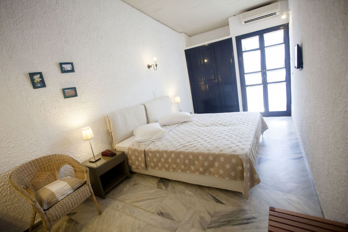 Imagen de la piscina del Hotel Mare Vista - Epaminondas. Foto 16