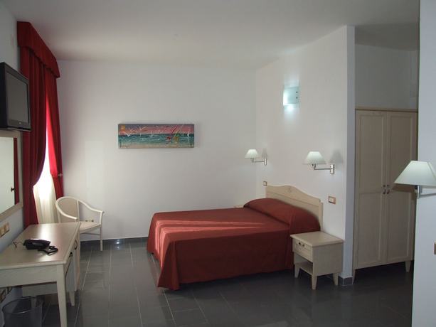 Imagen de la habitación del Hotel Marechiaro. Foto 4