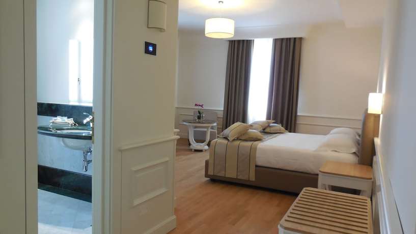 Imagen de la habitación del Hotel Marechiaro. Foto 3