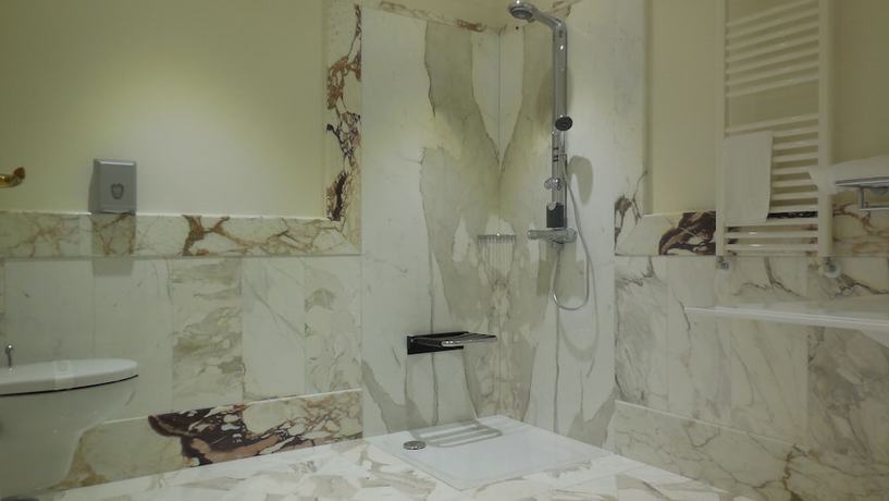 Imagen de la habitación del Hotel Marechiaro. Foto 16