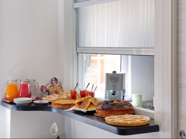 Imagen del bar/restaurante del Hotel Marechiaro. Foto 10