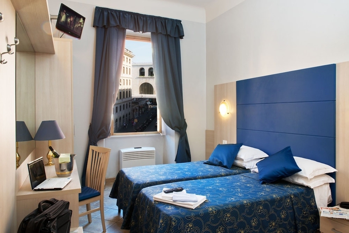 Imagen de la habitación del Hotel Marechiaro, Termini. Foto 13