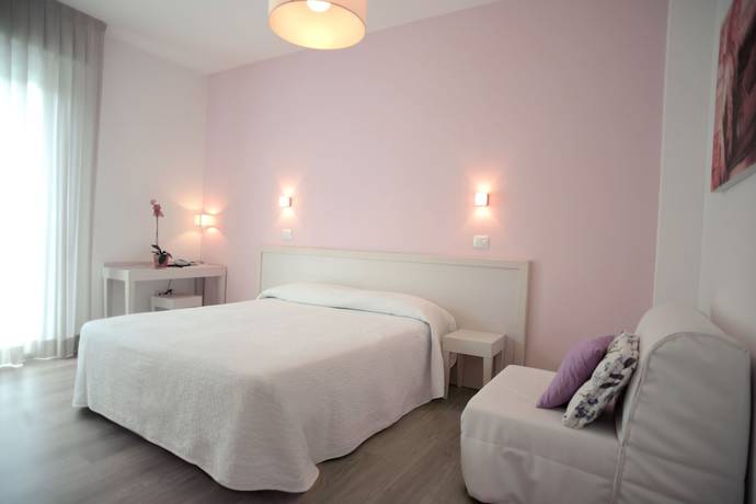 Imagen de la habitación del Hotel Maree. Foto 4