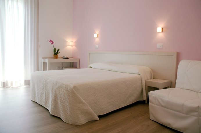 Imagen de la habitación del Hotel Maree. Foto 12