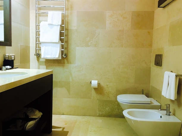 Imagen de la habitación del Hotel Marè Resort. Foto 15