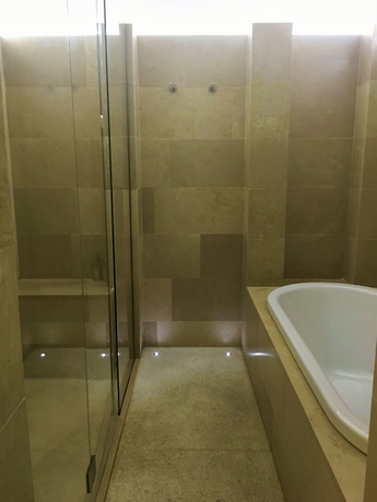 Imagen de la habitación del Hotel Marè Resort. Foto 16