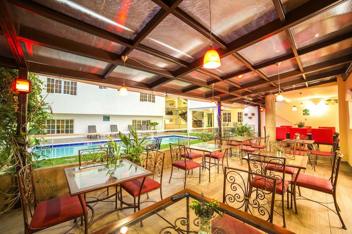 Imagen del bar/restaurante del Hotel Marela. Foto 3