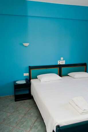 Imagen de la habitación del Hotel Marelina Villas. Foto 13