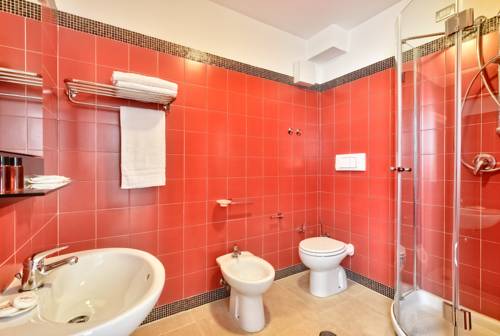 Imagen de la habitación del Hotel Mareluna. Foto 9