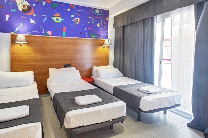Imagen de la habitación del Hotel Maremagnum Lloret. Foto 9