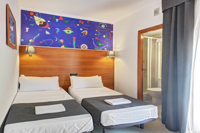 Imagen de la habitación del Hotel Maremagnum Lloret. Foto 12