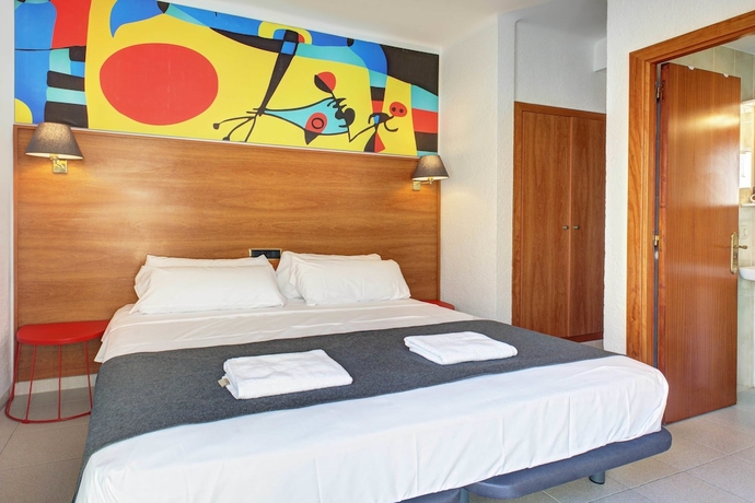Imagen de la habitación del Hotel Maremagnum Lloret. Foto 13