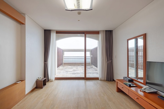 Imagen de la habitación del Hotel Maremons. Foto 10