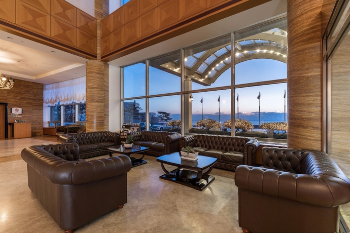 Imagen de los interiores del Hotel Maremons. Foto 19