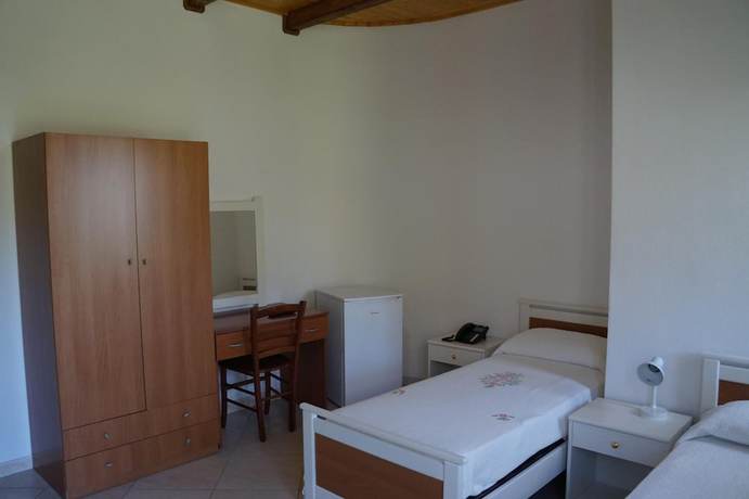Imagen de la habitación del Hotel Maremonti, Joppolo. Foto 16