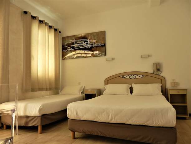 Imagen de la habitación del Hotel Marengo. Foto 8