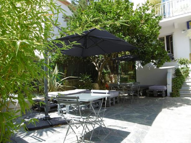 Imagen de los exteriores del Hotel Marengo. Foto 17