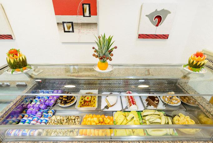 Imagen del bar/restaurante del Hotel Mareny. Foto 7