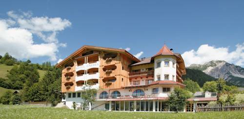 Imagen de la habitación del Hotel Mareo Dolomites. Foto 2