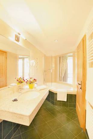 Imagen de la habitación del Hotel Mareo Dolomites. Foto 7