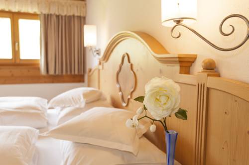 Imagen de la habitación del Hotel Mareo Dolomites. Foto 11