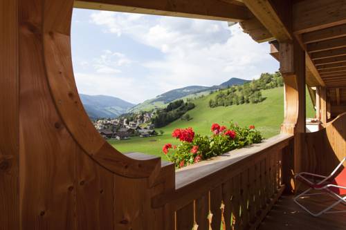 Imagen de la habitación del Hotel Mareo Dolomites. Foto 12