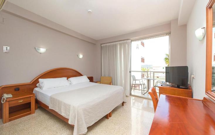 Imagen de la habitación del Hotel Marfil. Foto 9