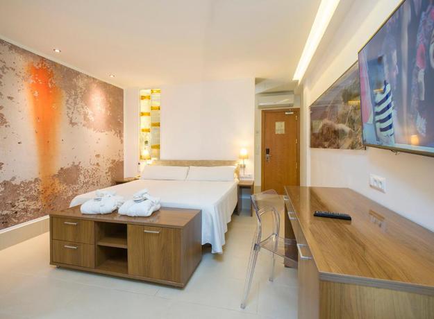 Imagen de la habitación del Hotel Marfil. Foto 11