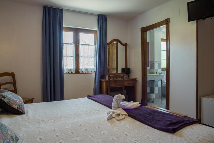 Imagen de la habitación del Hotel Marfrei. Foto 5