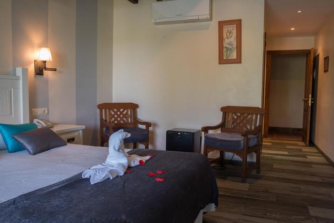 Imagen de la habitación del Hotel Marfrei. Foto 6