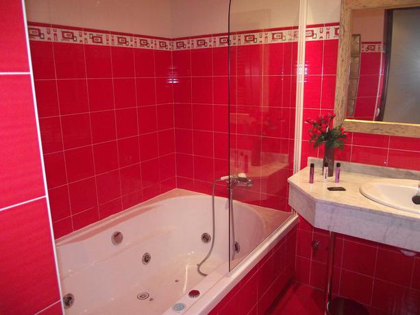 Imagen de la habitación del Hotel Marfrei. Foto 7