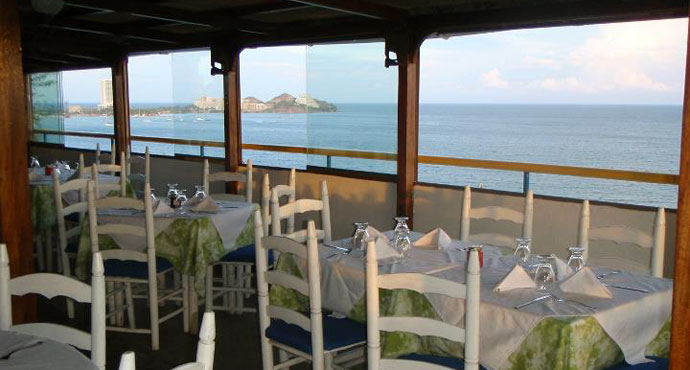 Imagen del bar/restaurante del Hotel Margabella Suites. Foto 3