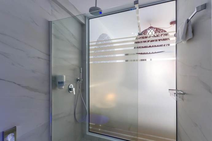 Imagen de la habitación del Hotel Margadina Lounge, Ayia Napa. Foto 4