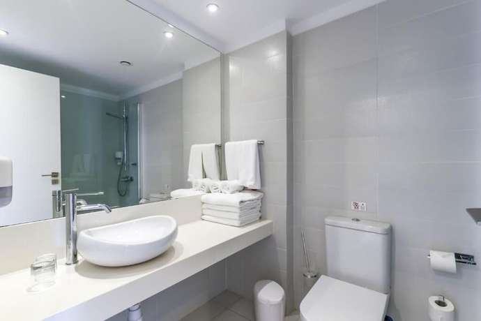 Imagen de la habitación del Hotel Margadina Lounge. Foto 3